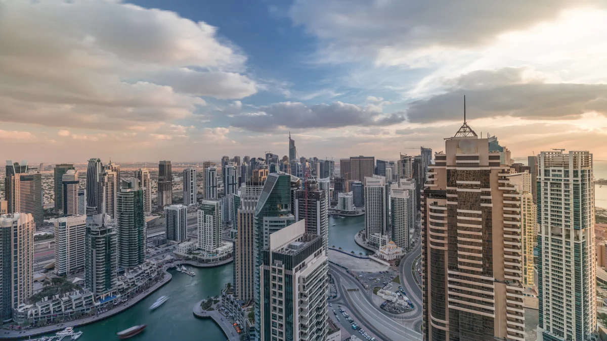Jumeirah Lake Towers (JLT)